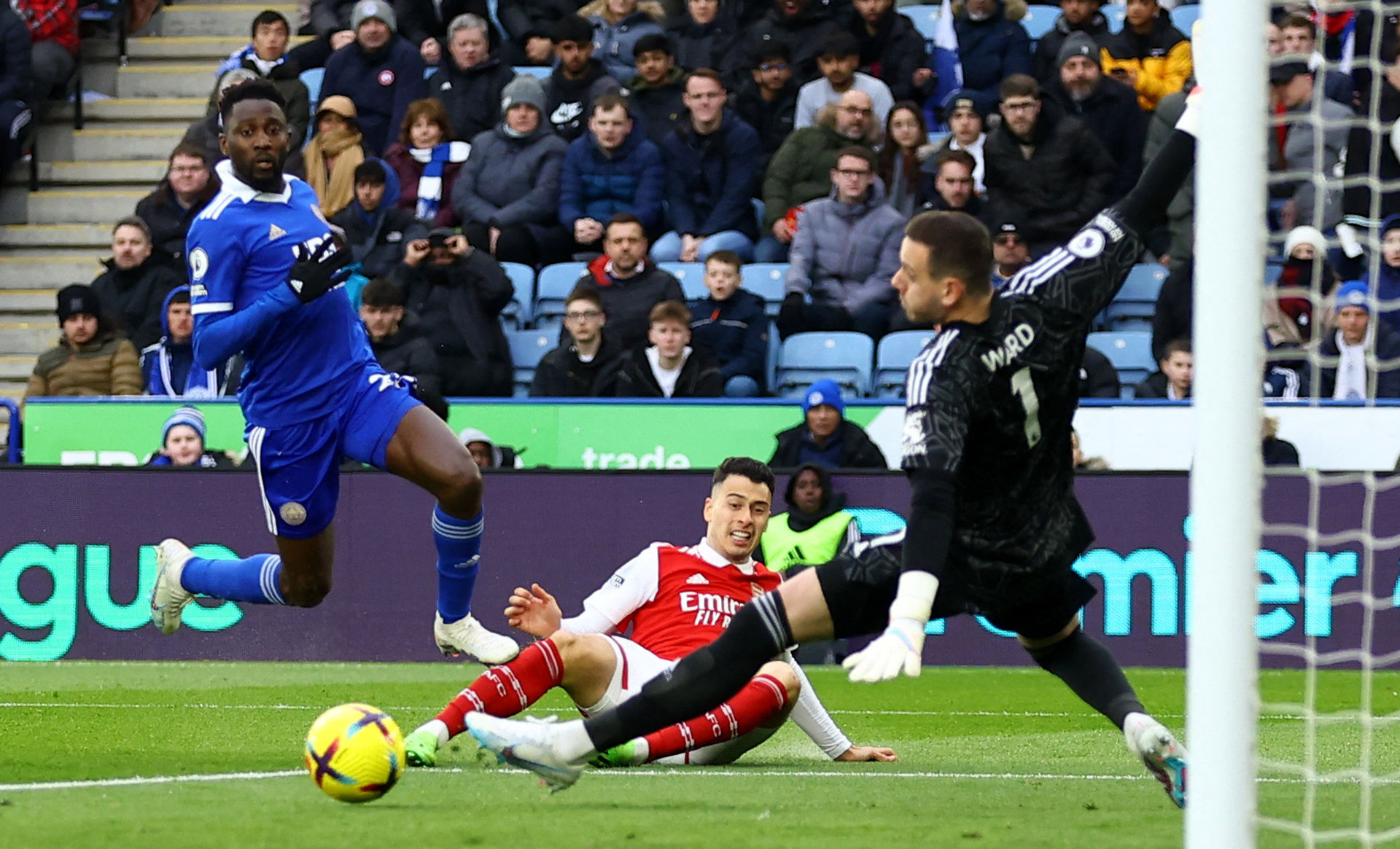 借精准的射 借精准的射